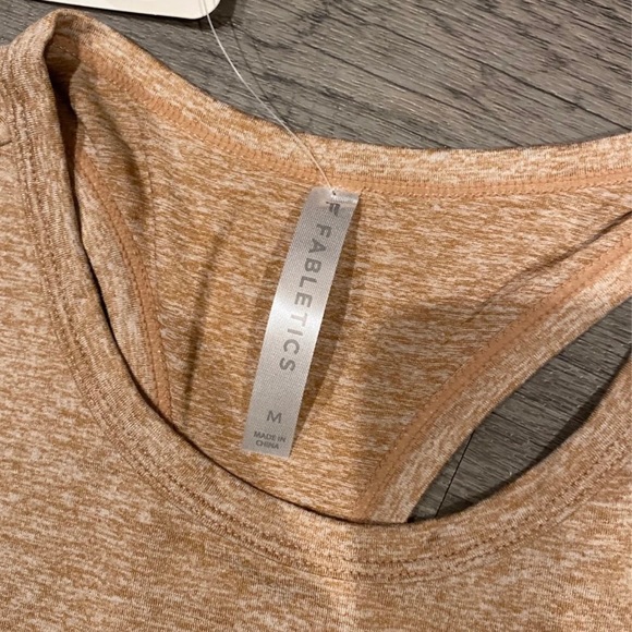 Fabletics Crop Top - Picture 2 of 4